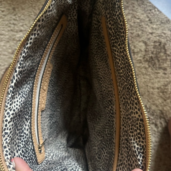 NWOT!! Sole Society Destin satchel - Picture 3 of 3